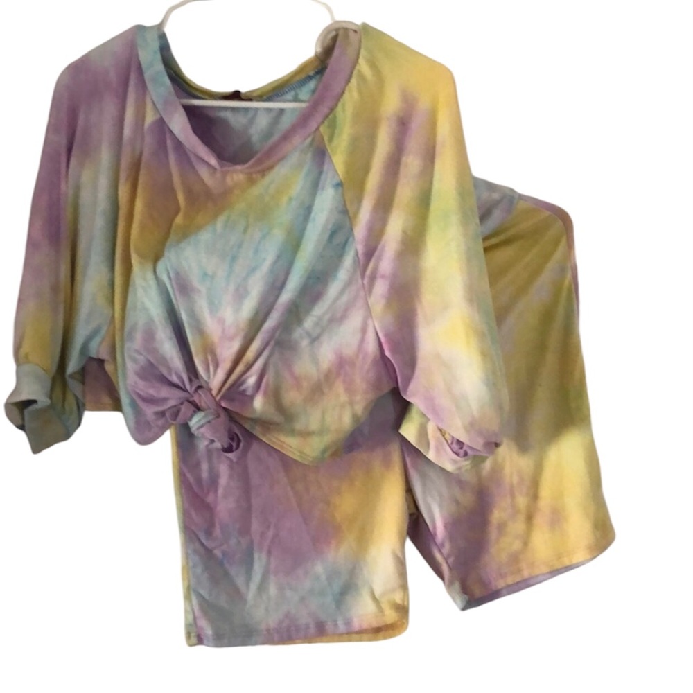 Anne’s Apparel woman’s tie dye outfit